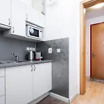 Cosy Parkside Apartment *