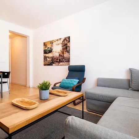 Cosy Parkside Apartament Praga