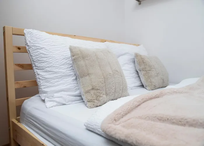 Cosy Parkside *
