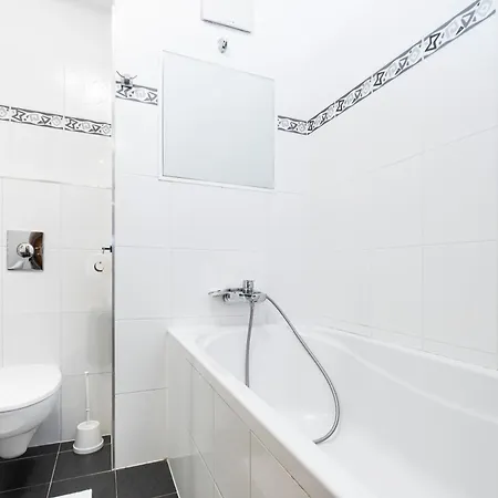 Cosy Parkside Apartment *